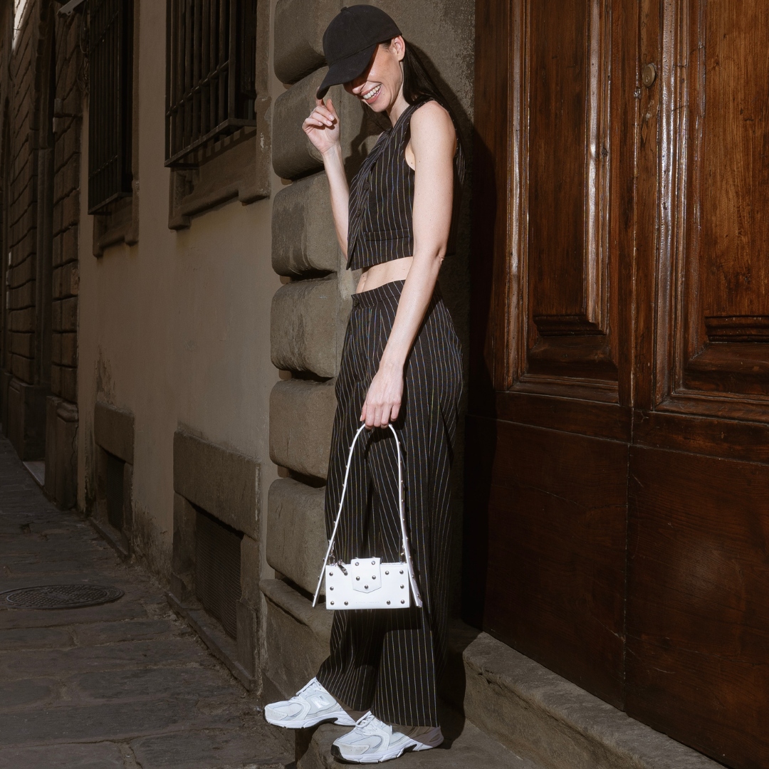 Pochette Bricky con borchie
