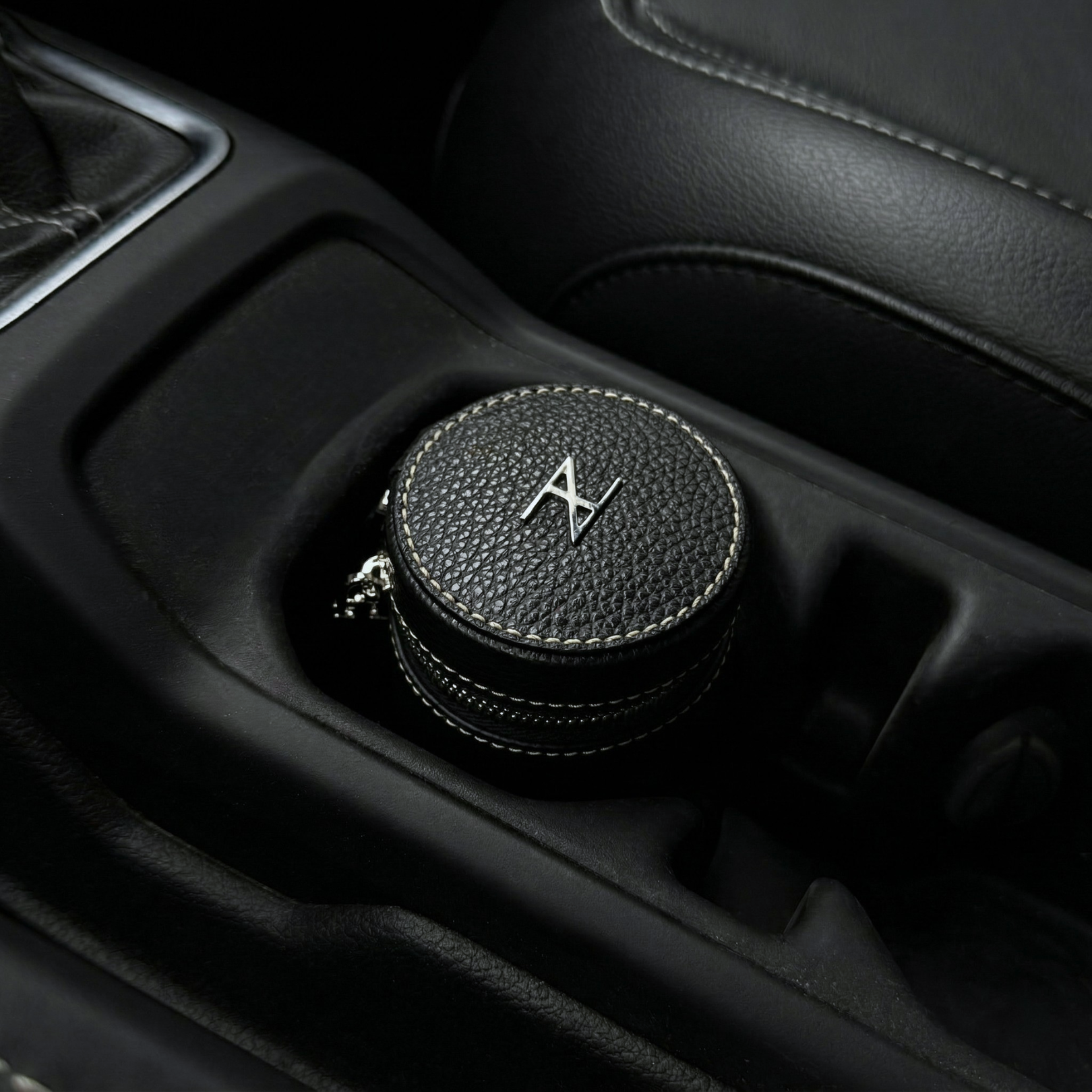 Porta oggetti per auto