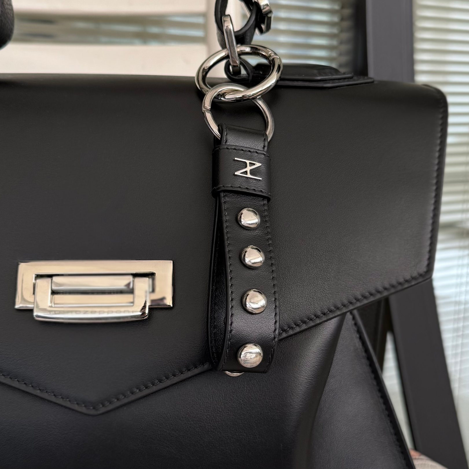 Portachiavi con borchie